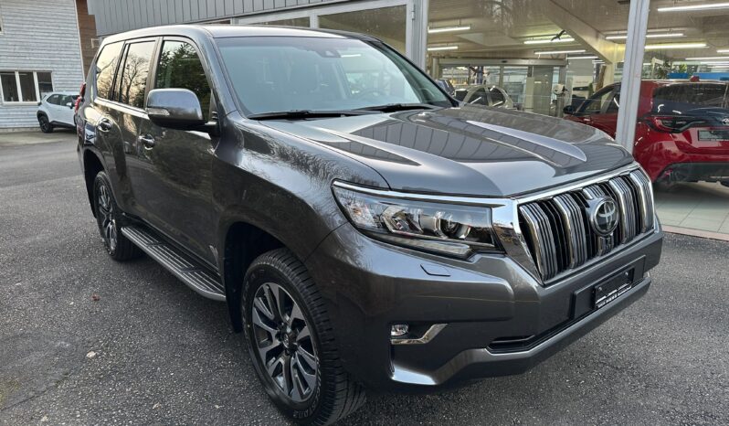 TOYOTA Land Cruiser 2.8, 204 PS, Style 4×4 voll